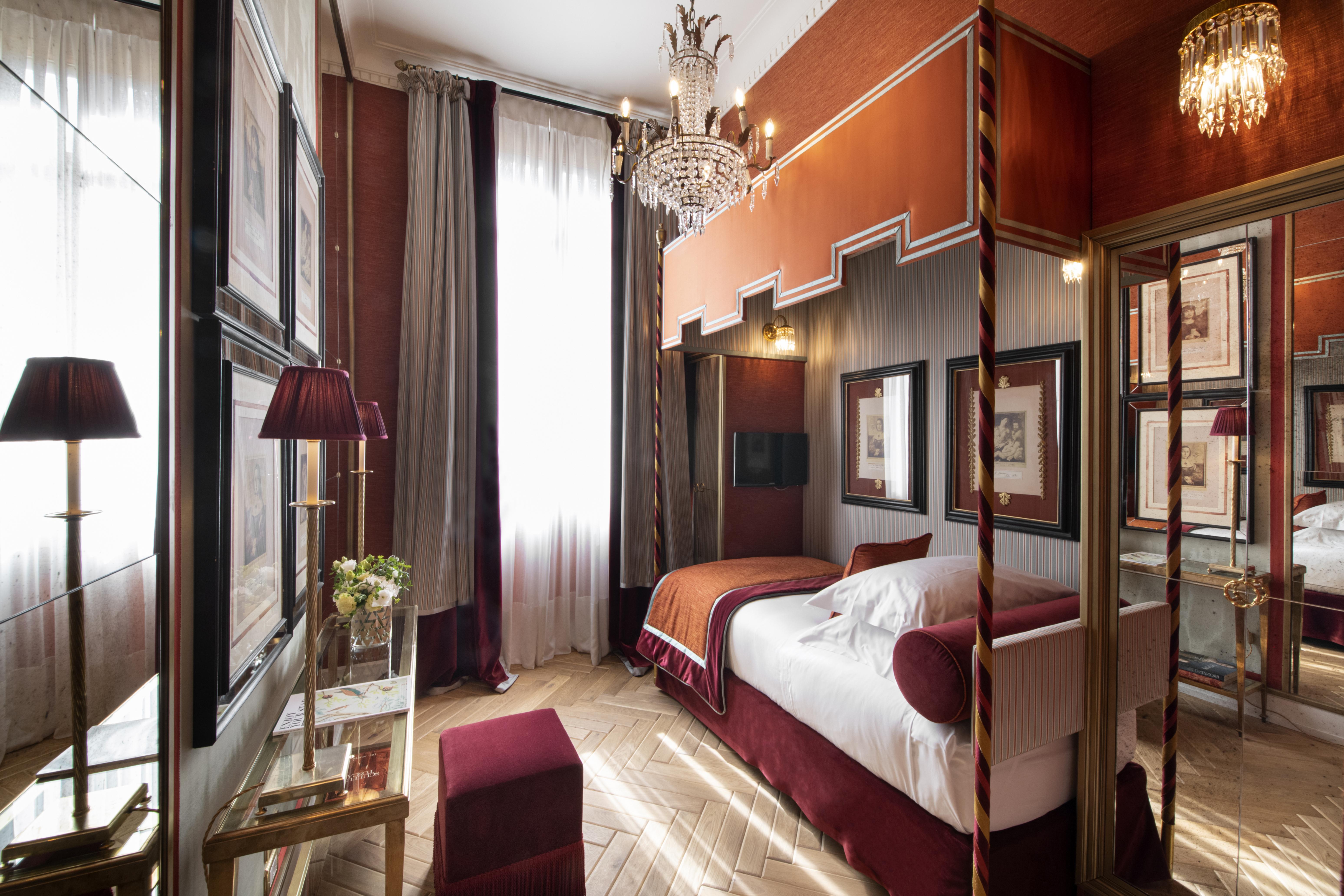เฮลเวเชียแอนด์บริสตอล - สตาร์โฮเต็ล กอลเลซิโอเน Hotel ฟลอเรนซ์ ภายนอก รูปภาพ A room at the Hotel de Crillon