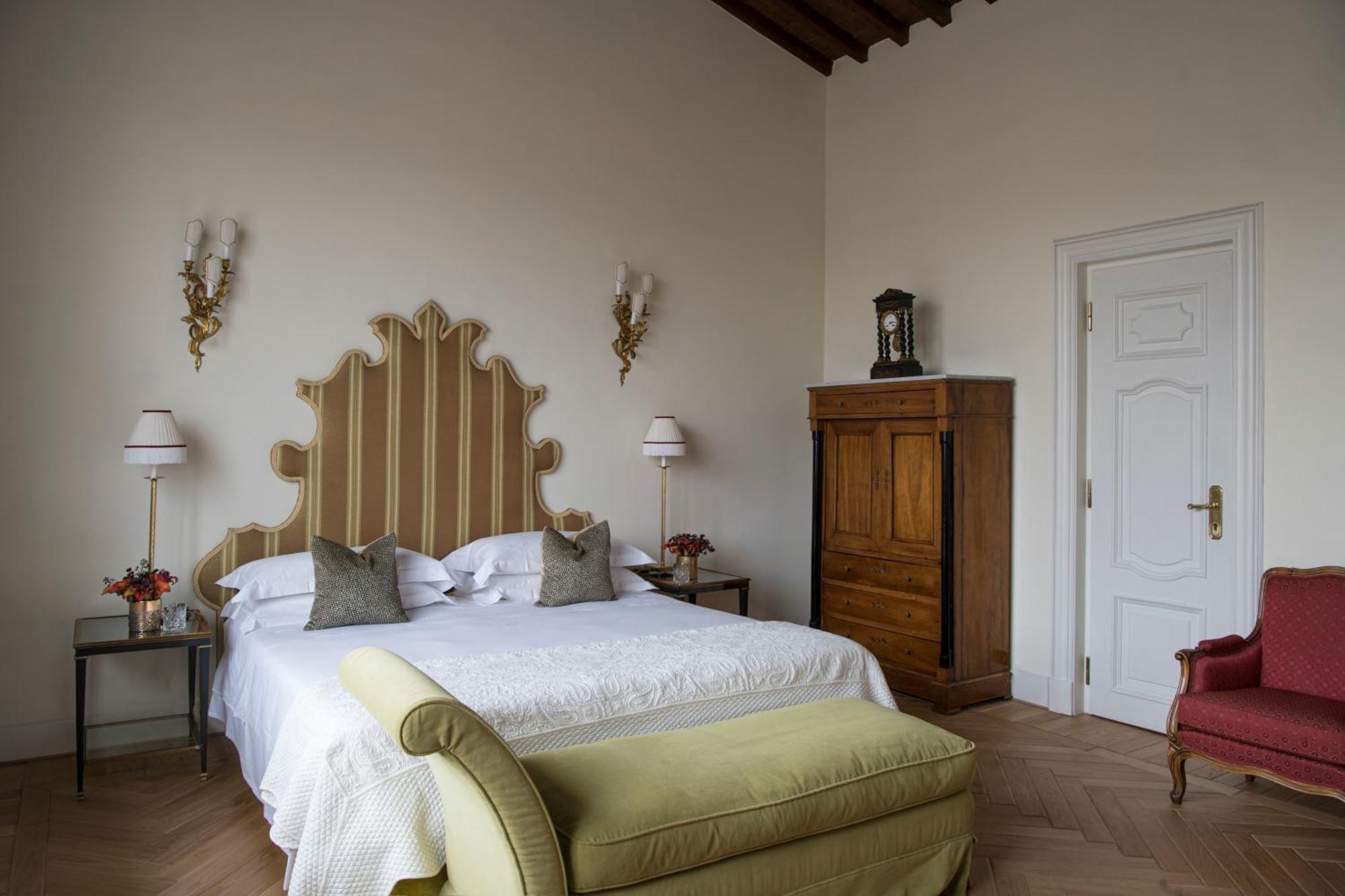 เฮลเวเชียแอนด์บริสตอล - สตาร์โฮเต็ล กอลเลซิโอเน Hotel ฟลอเรนซ์ ภายนอก รูปภาพ A bedroom